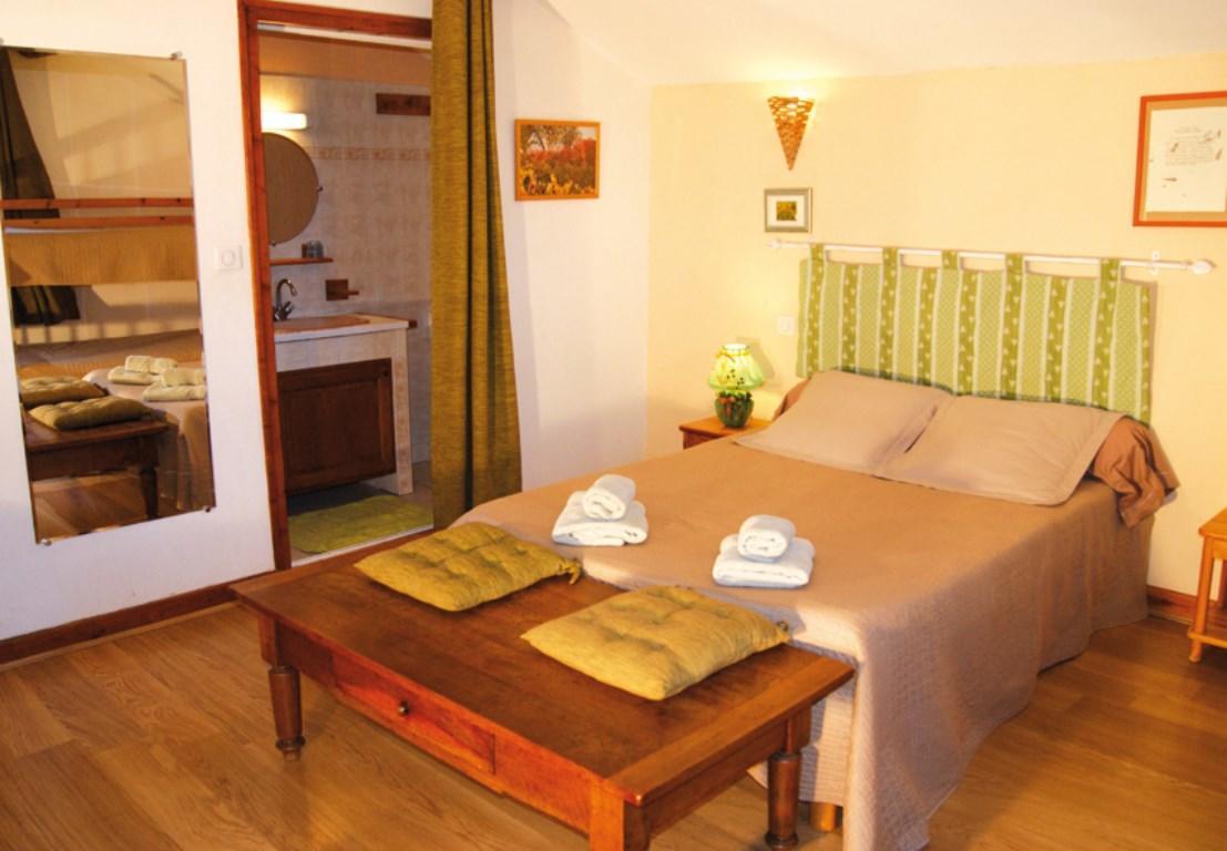 Mas Des Vertes Rives Bed and Breakfast Châteauneuf-de-Gadagne Exterior foto