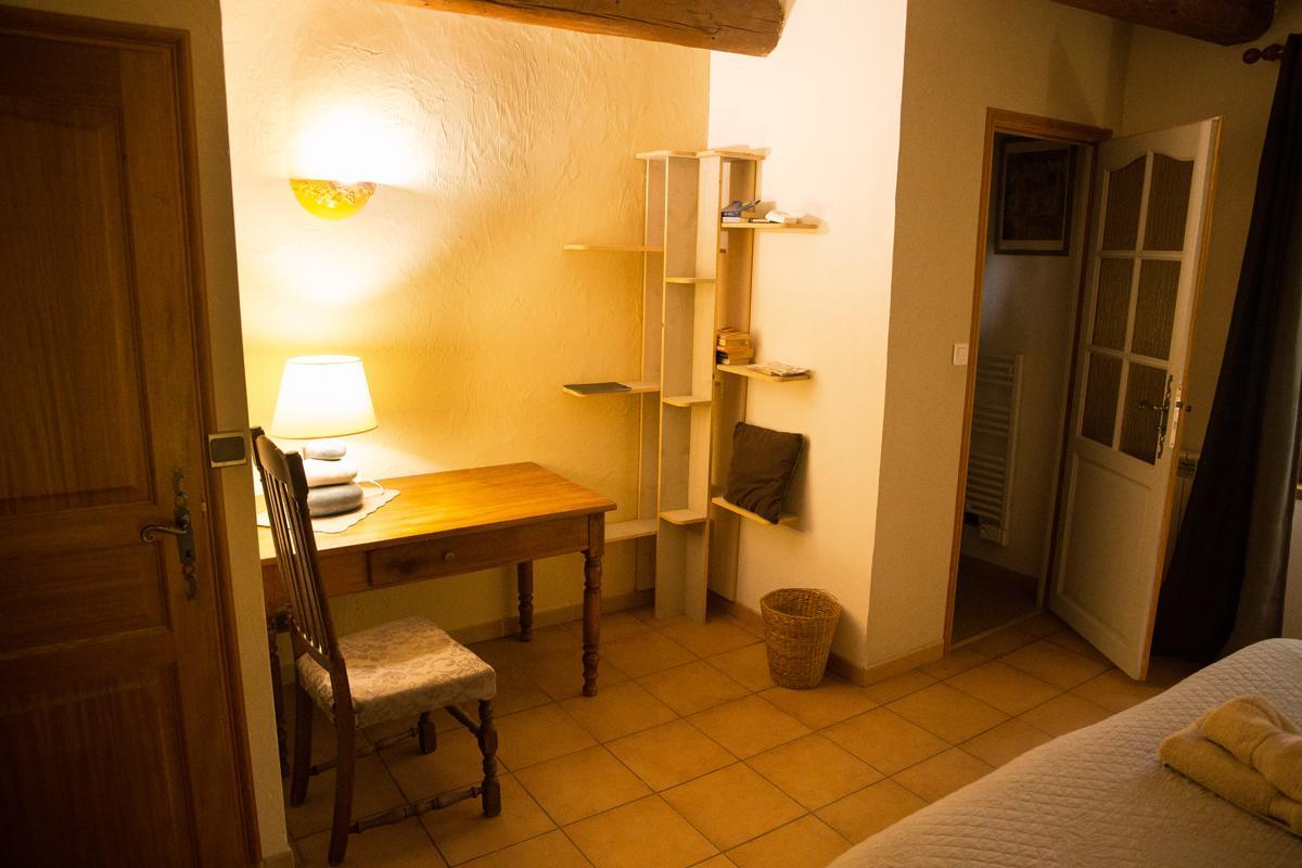Mas Des Vertes Rives Bed and Breakfast Châteauneuf-de-Gadagne Exterior foto